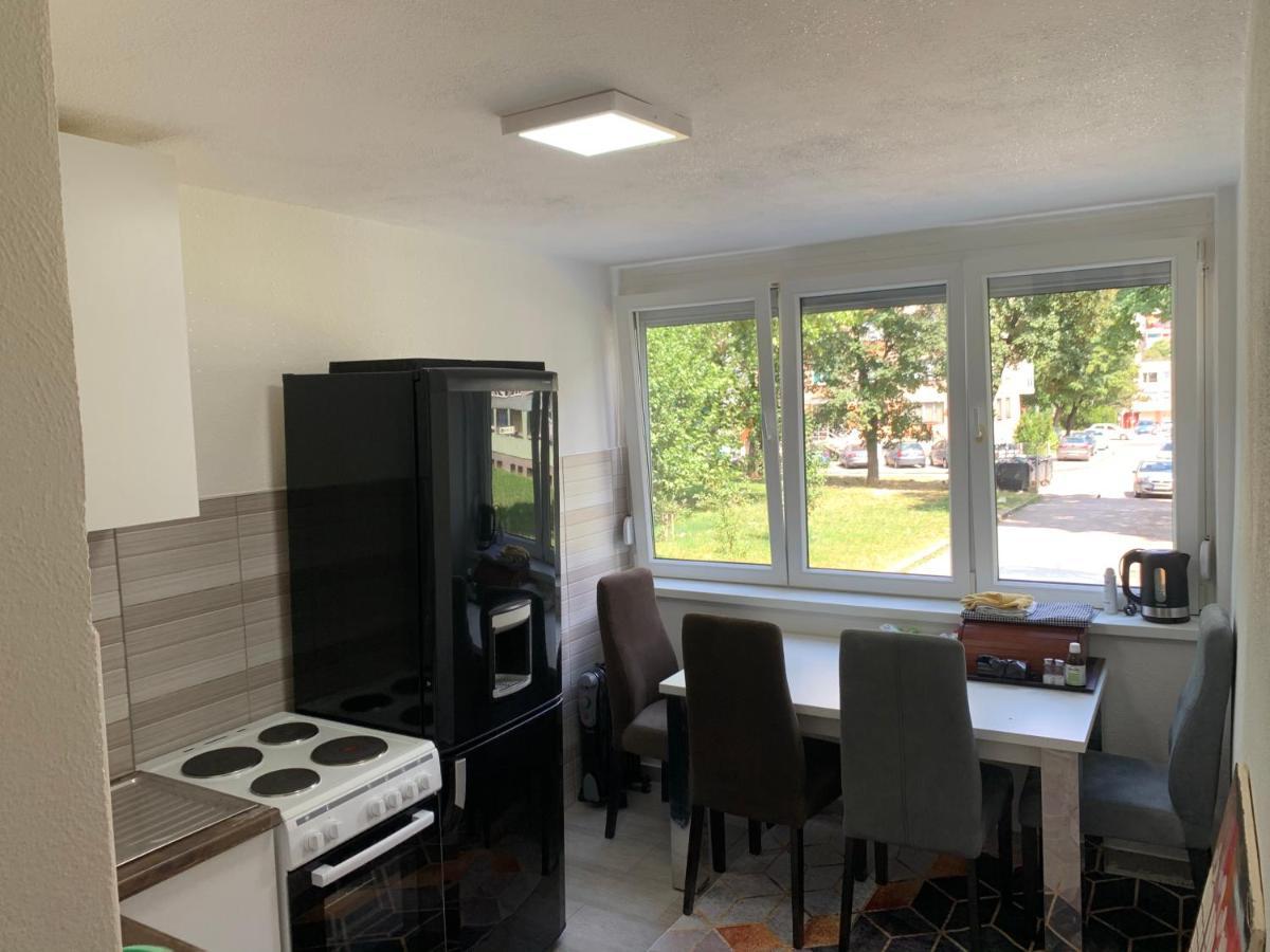 Stan Na Dan Hotell Zenica Exteriör bild